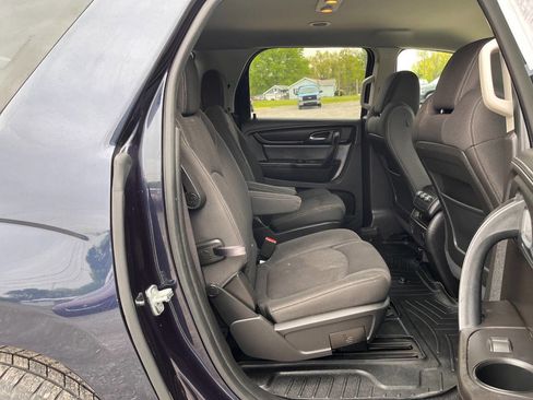 Used 2015 GMC Acadia SLE AWD/4WD image 14