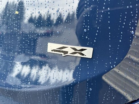 New 2025 Kia Telluride S image 8