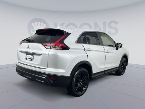 Used 2024 Mitsubishi Eclipse Cross AWD image 11