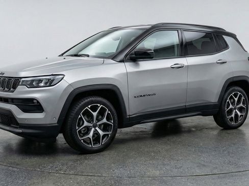 Used 2025 Jeep Compass Limited AWD/4WD image 3