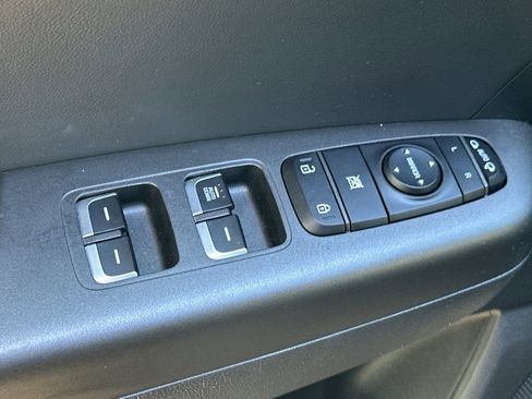 Used 2022 Kia Sportage Nightfall Edition AWD/4WD image 13