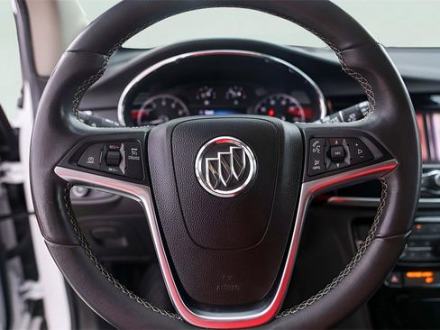 Used 2022 Buick Encore Preferred w/ Safety Package image 14