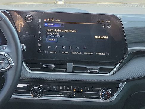 Used 2026 Chevrolet Equinox LT w/ Midnight Edition image 10