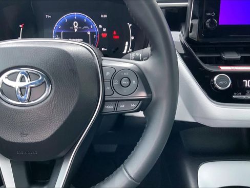 Used 2026 Toyota Corolla SE image 23