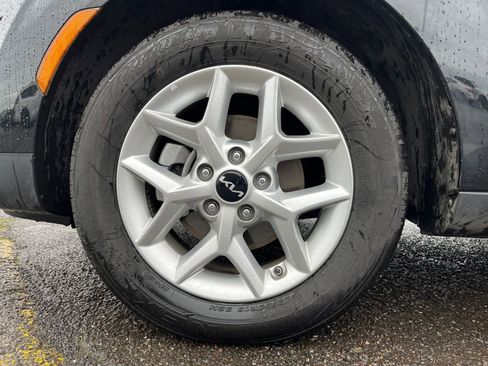 Used 2025 Kia Soul LX w/ LX Technology Package image 28