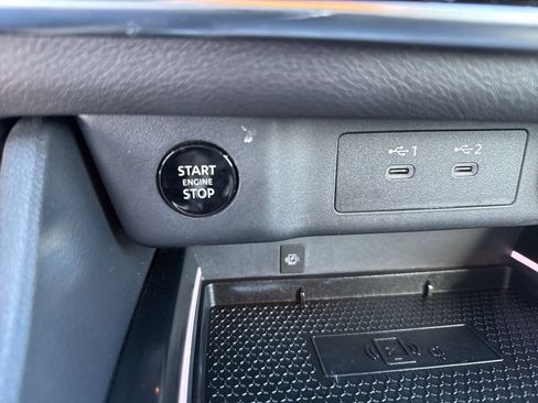 Used 2024 Nissan Rogue SL w/ SL Premium Package image 41