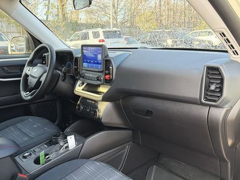 Used 2024 Ford Bronco Sport Heritage w/ Heritage Convenience Package image 25