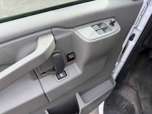Used 2024 Chevrolet Express 2500 w/ Driver Convenience Package image 11