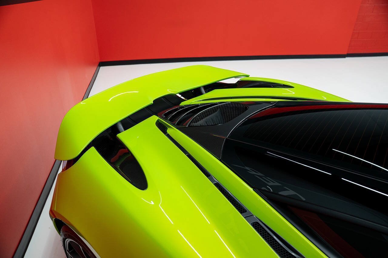 Used 2018 McLaren 720S Performance RWD image 14