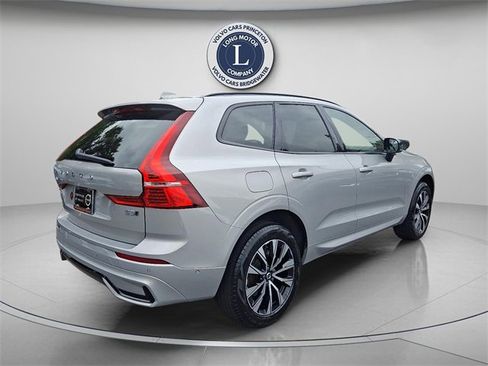 Certified 2025 Volvo XC60 B5 Plus image 6