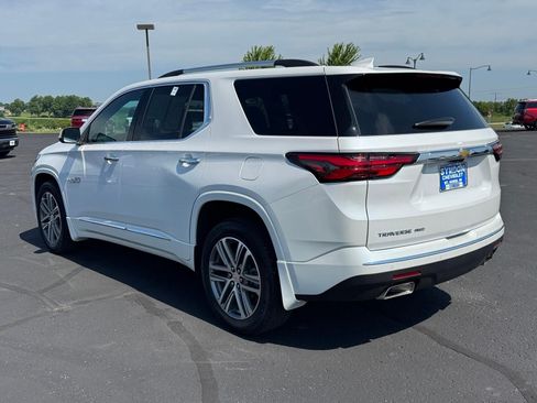 Used 2023 Chevrolet Traverse High Country w/ LPO, Floor Liner Package AWD/4WD image 3