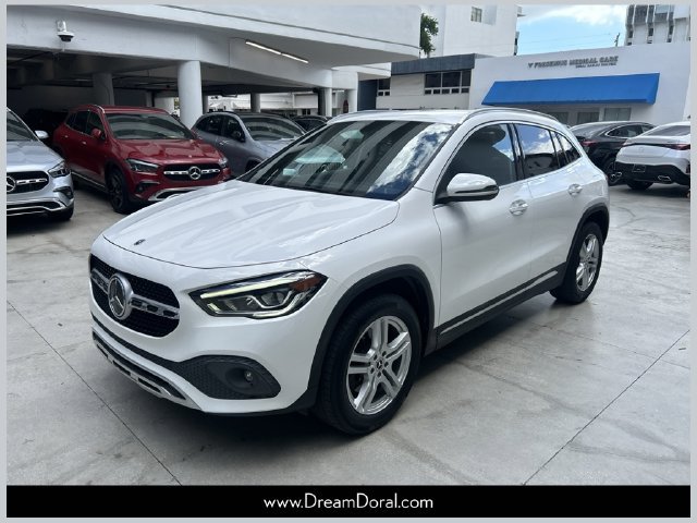 Used 2023 Mercedes-Benz GLA 250 4MATIC image 1