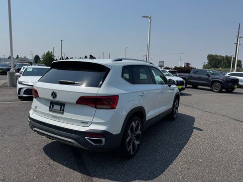 Used 2022 Volkswagen Taos SEL AWD/4WD image 3