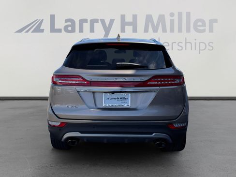 Used 2019 Lincoln MKC Reserve FWD image 4