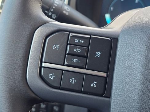 New 2026 Ford F350 Lariat w/ FX4 Off-Road Package image 18