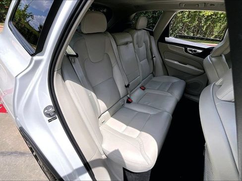 Used 2026 Volvo XC60 B5 Ultra AWD/4WD image 37