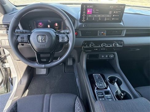 New 2026 Honda Pilot Sport image 17