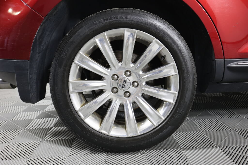 Used 2014 Lincoln MKX AWD w/ Equipment Group 102A image 7