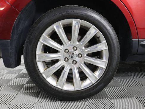 Used 2014 Lincoln MKX AWD w/ Equipment Group 102A image 7