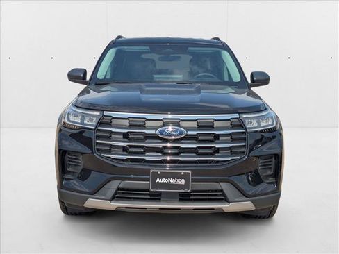 New 2025 Ford Explorer Active image 6