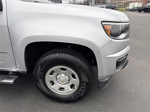 Used 2018 Chevrolet Colorado W/T image 2