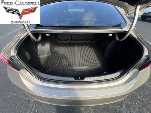 Used 2024 Chevrolet Malibu RS w/ LPO, Floor Liner Package FWD image 31