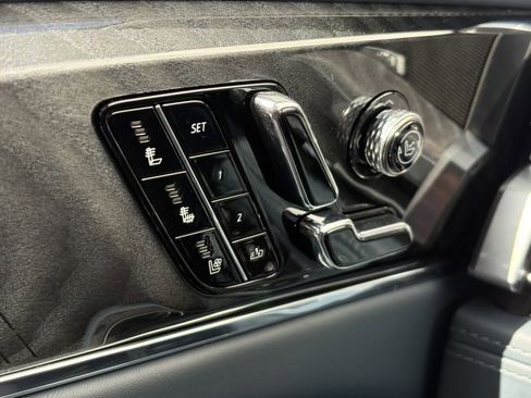 New 2025 Cadillac Escalade IQ Sport 2 w/ LPO, ONYX Package image 33