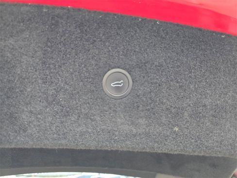 Used 2021 Tesla Model S Plaid image 19