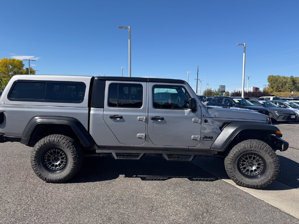 Used 2020 Jeep Gladiator Sport w/ Quick Order Package 24S AWD/4WD image 2
