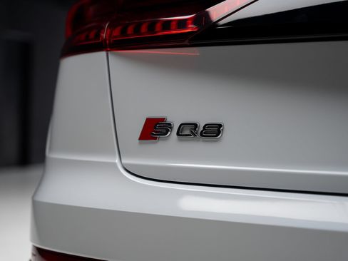 Used 2022 Audi SQ8 Premium Plus AWD/4WD image 31