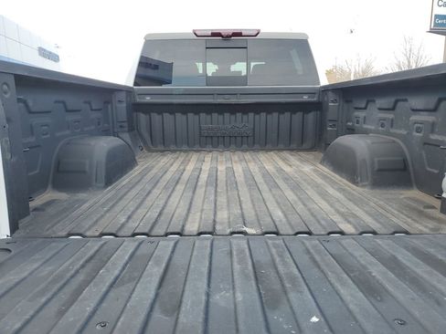 Used 2022 Chevrolet Silverado 1500 High Country w/ Technology Package image 36