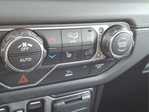 New 2026 Jeep Gladiator Sport image 22