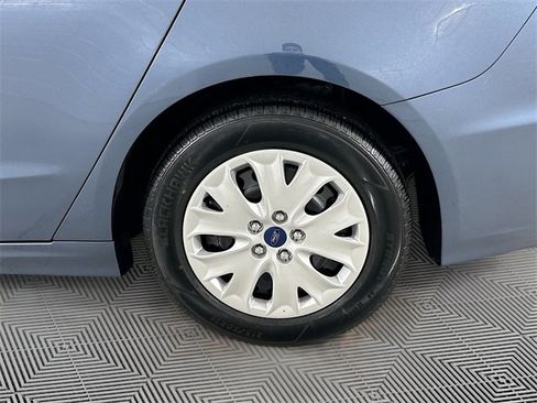 Certified 2019 Ford Fusion S image 30