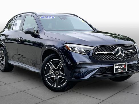 Used 2024 Mercedes-Benz GLC 300 4MATIC image 3