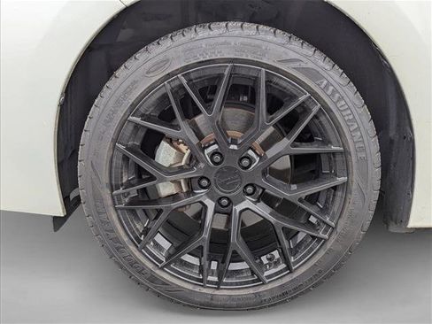 Used 2019 Toyota Corolla XSE image 9