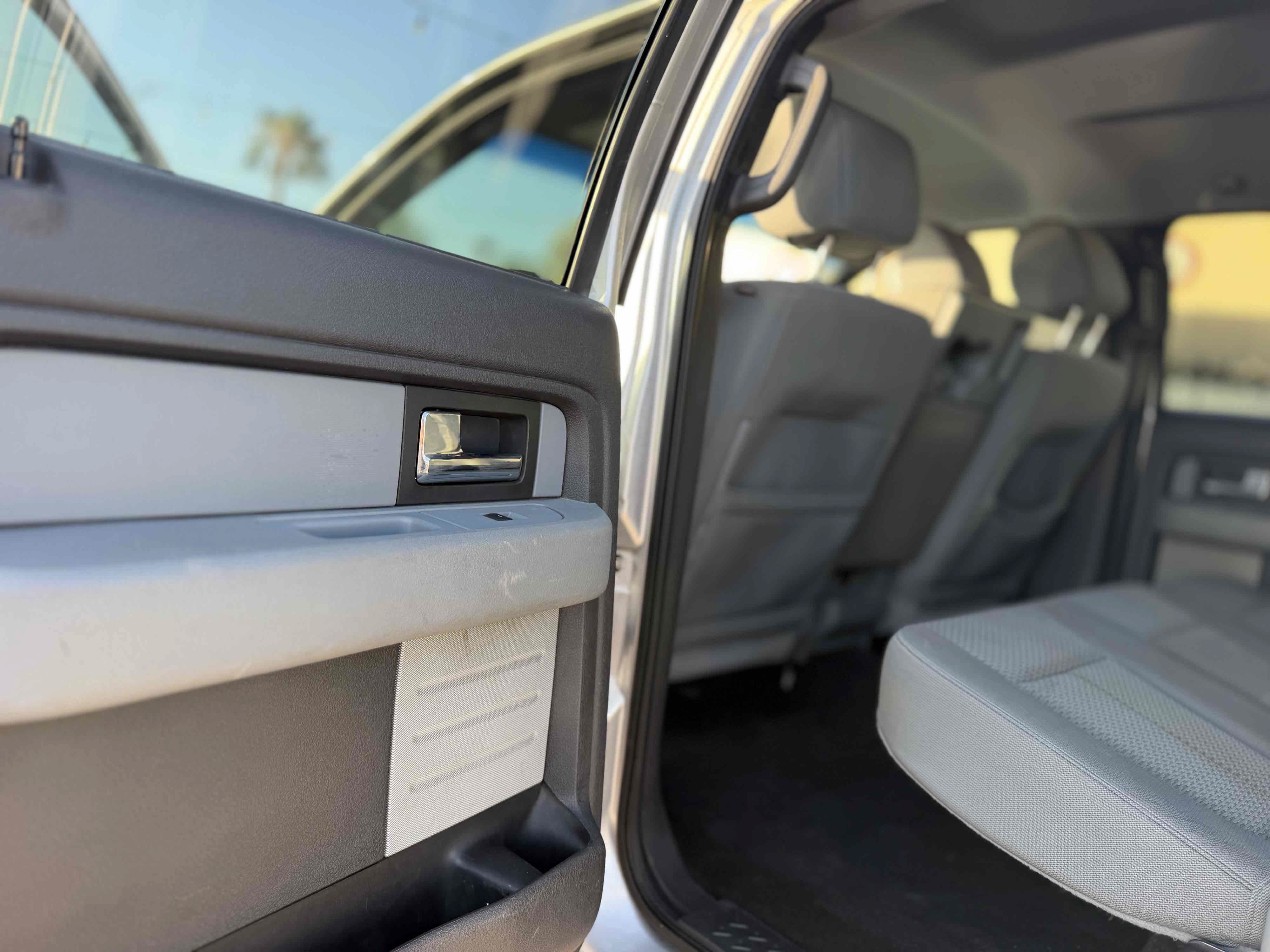 Used 2014 Ford F150 XLT AWD/4WD image 18