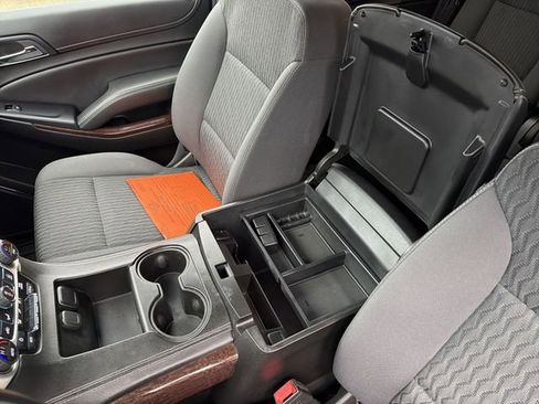 Used 2017 GMC Yukon SLE w/ SLE Value Package image 22