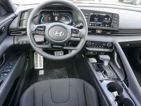 New 2026 Hyundai Elantra SEL Sport image 14