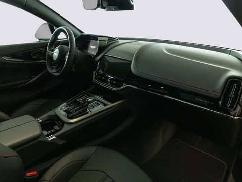 New 2026 Aston Martin DBX 707 image 35