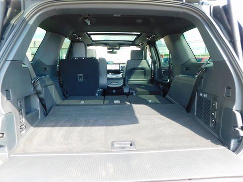 New 2025 Ford Expedition Platinum w/ Stealth Performance Package image 29