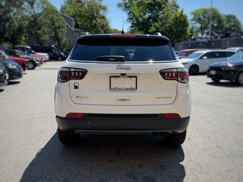 Used 2019 Jeep Compass Limited AWD/4WD image 10
