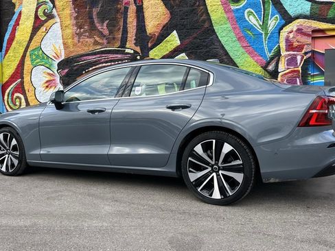 Used 2023 Volvo S60 B5 Ultimate image 5