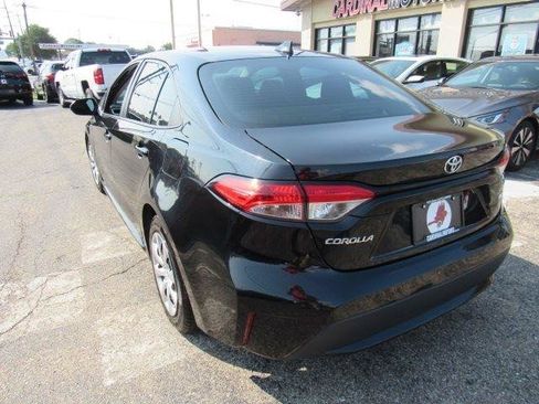 Used 2021 Toyota Corolla LE FWD image 10