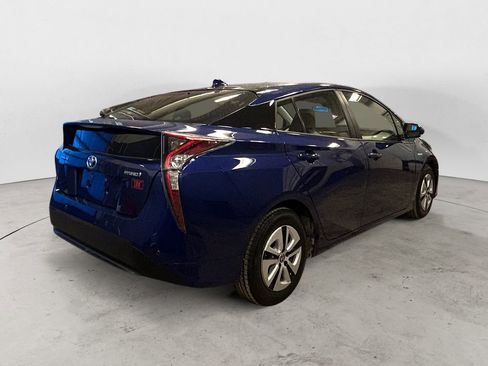 Used 2017 Toyota Prius Two w/ Prius Two Safety Plus Package image 5