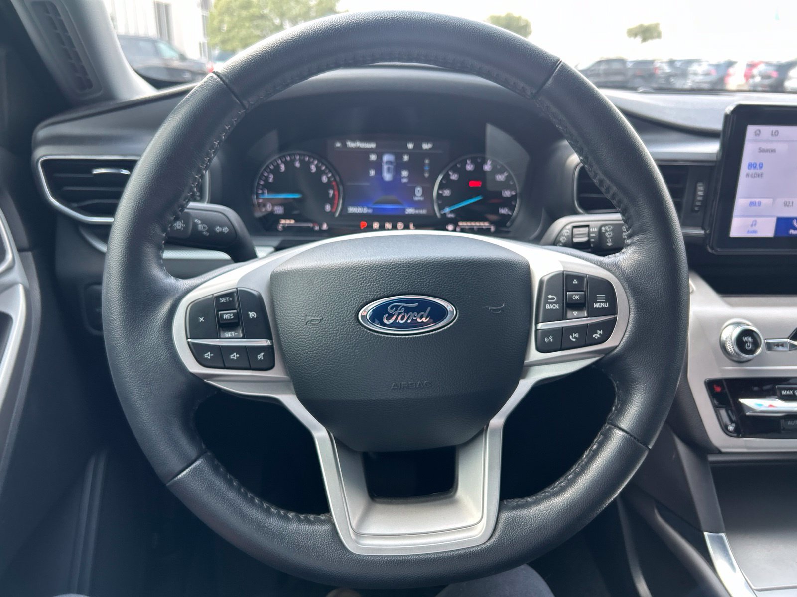 Used 2022 Ford Explorer XLT w/ Equipment Group 202A RWD image 14