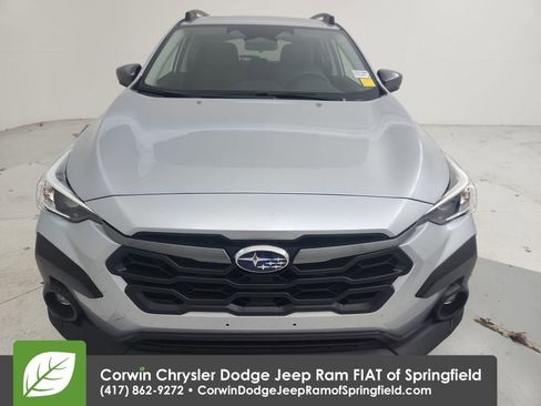 Used 2024 Subaru Crosstrek 2.0i Premium image 3