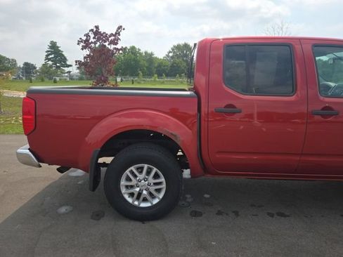 Used 2014 Nissan Frontier SV AWD/4WD image 8