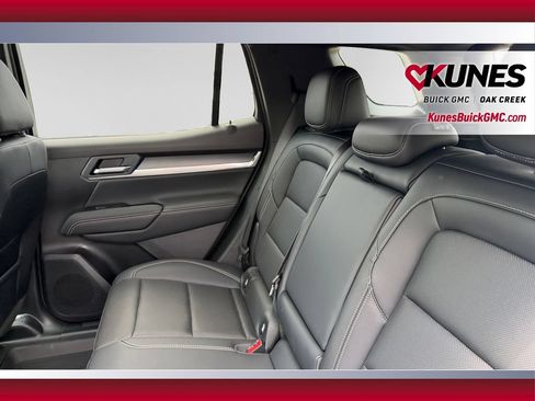 New 2027 GMC Terrain Elevation w/ Elevation Premium Package AWD/4WD image 32