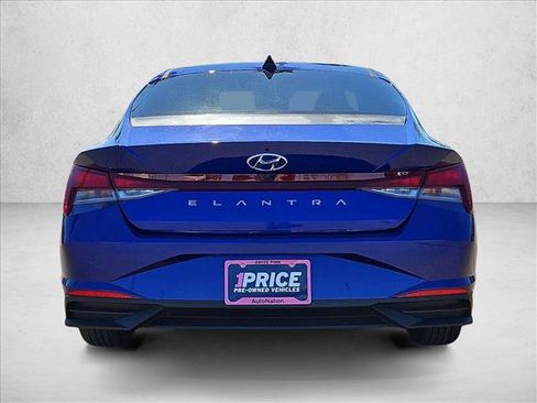 Certified 2023 Hyundai Elantra SEL w/ Cargo Package image 7