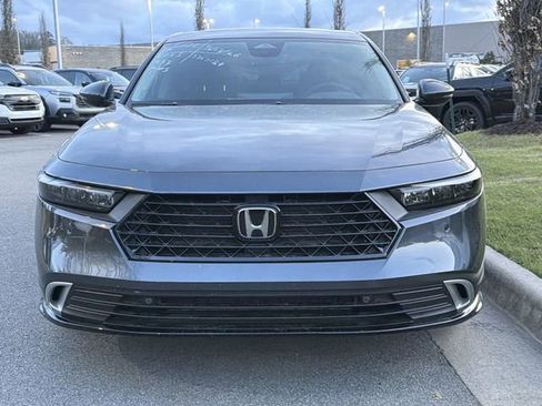 Used 2025 Honda Accord Touring image 2